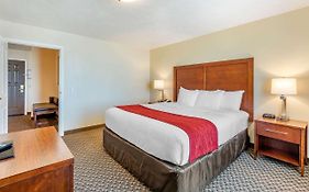 Comfort Inn & Suites Lancaster Ca